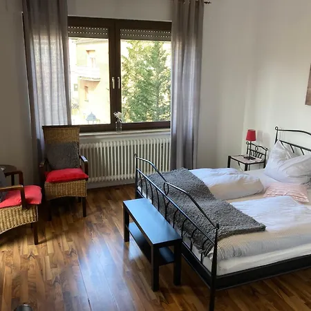 Otel Deutsches Haus Loningen